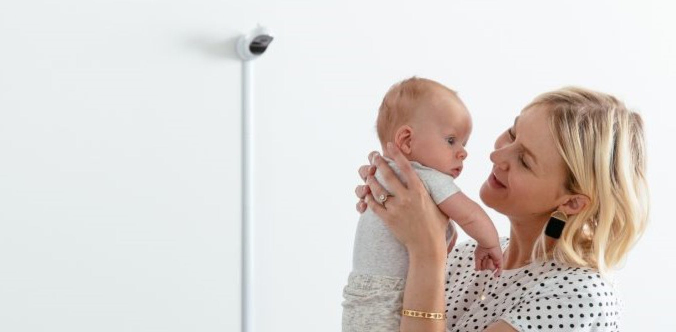 What you need to know about baby monitors - Dimples