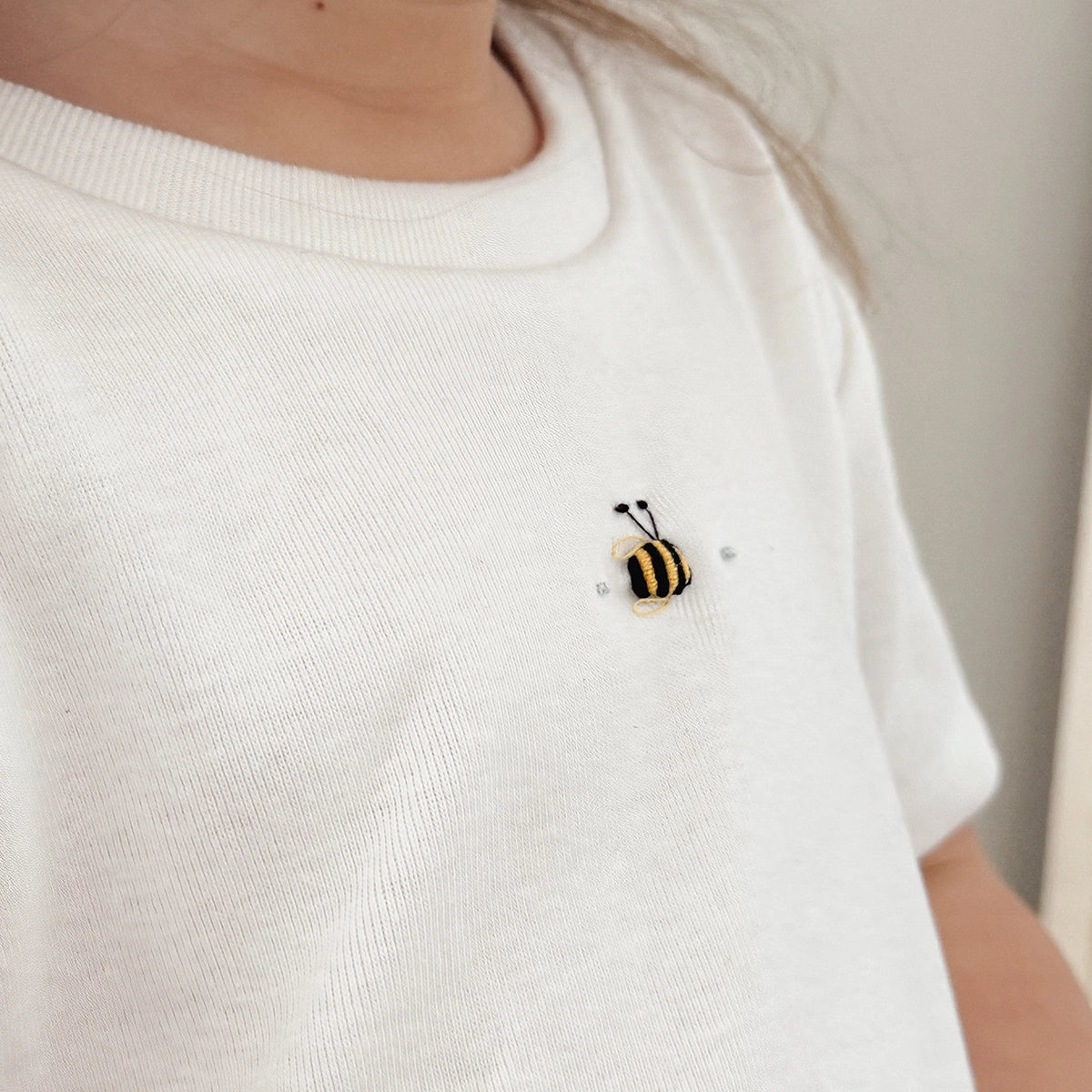 Cotton T-shirt 12mth White Bee - Dimples