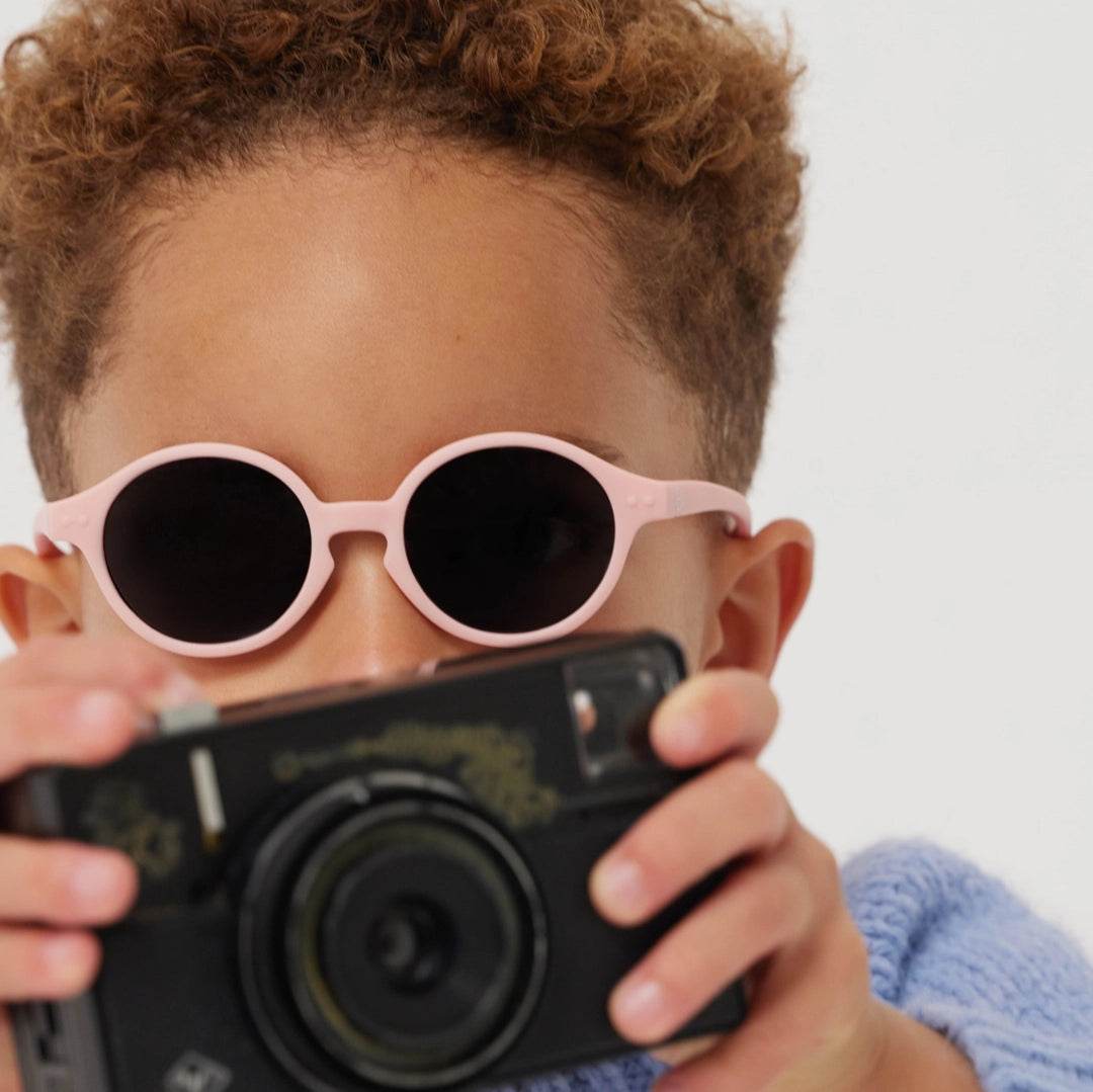 Izipizi Kids sunglasses in pastel pink