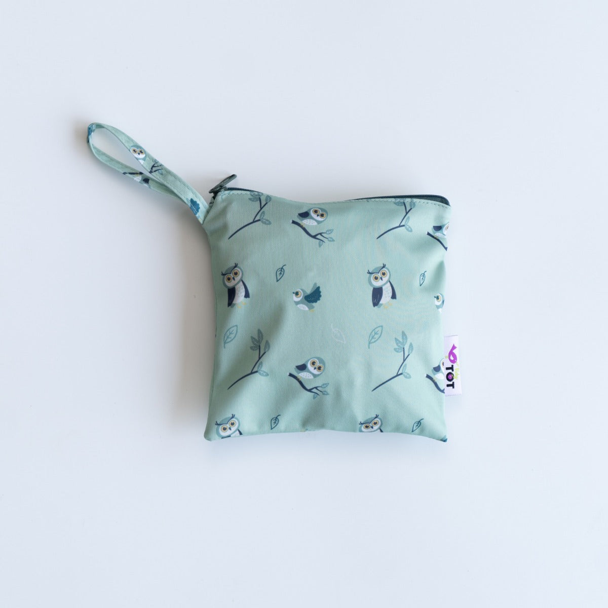 Baby long sleeve bib with owl print travel pouch