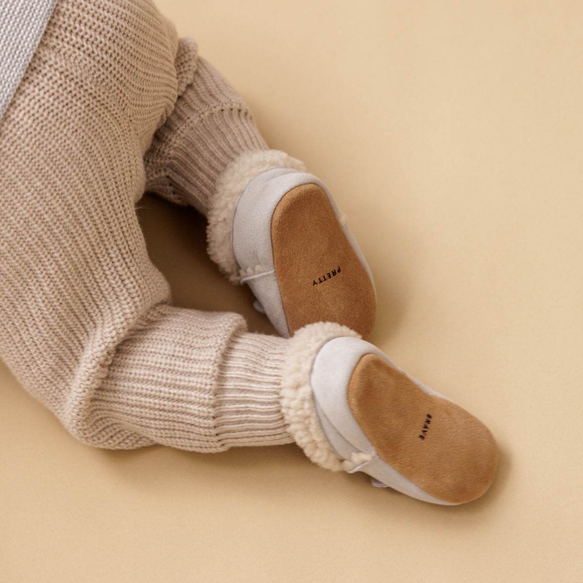Pink soft winter baby shoes rear view