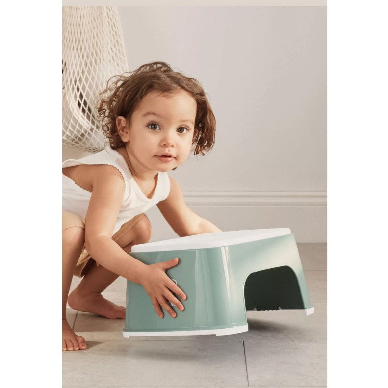 Baby boy lifting Babybjorn Deep green Step Stool
