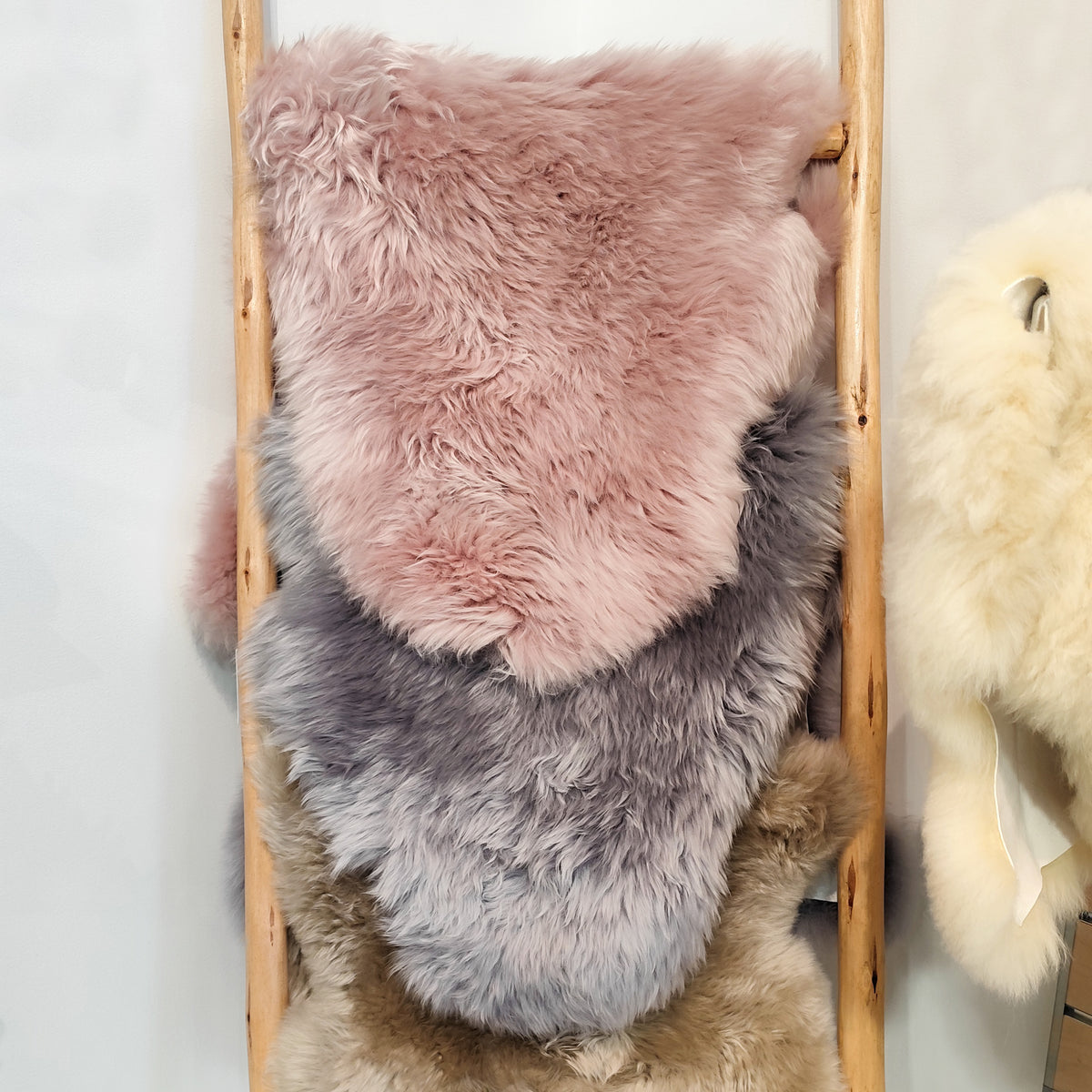 Long Wool Sheepskin Rug Grey 60cm x 90cm - Rembrandt