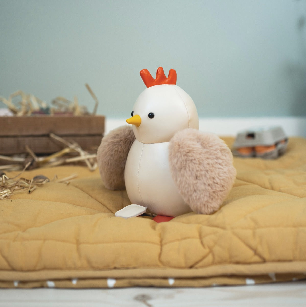 Musical Paulette the Hen toy in beige from little big friends