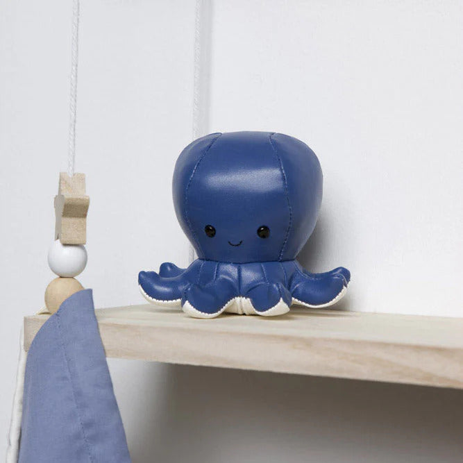 Tiny Friends - Octopus on a shelf