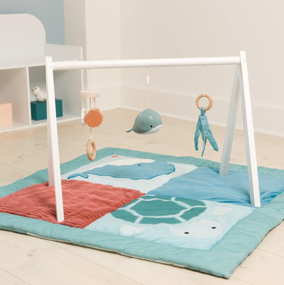 Reversible kids playmat in ocean print from Little Big friends