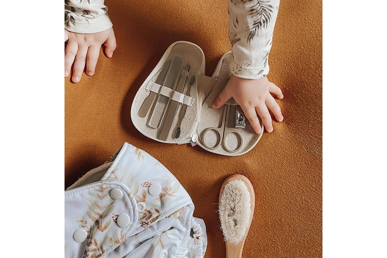 Pear-fect Manicure Kit - Haakaa - Dimples