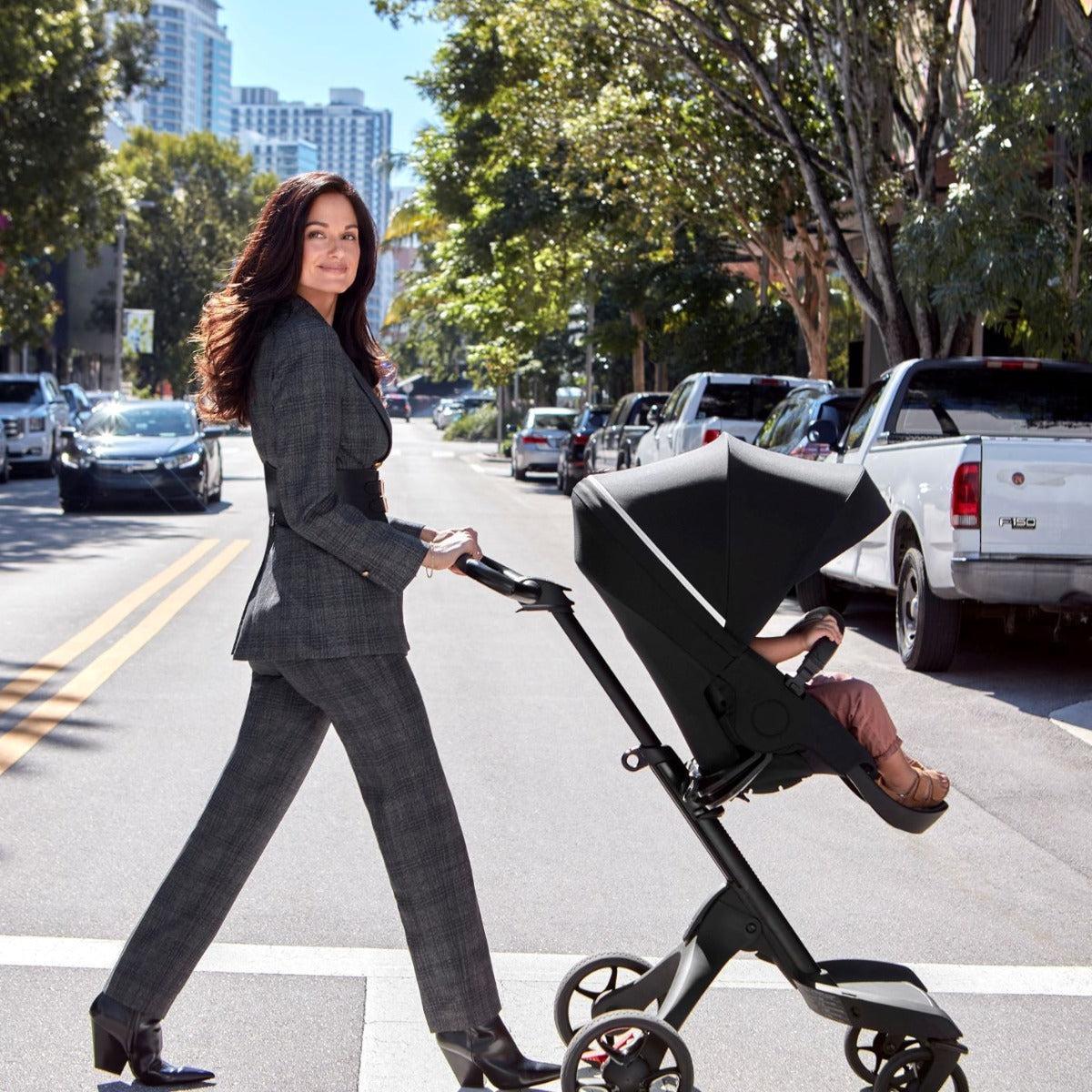 Stokke Xplory X in Rich Black LIfestyle street style