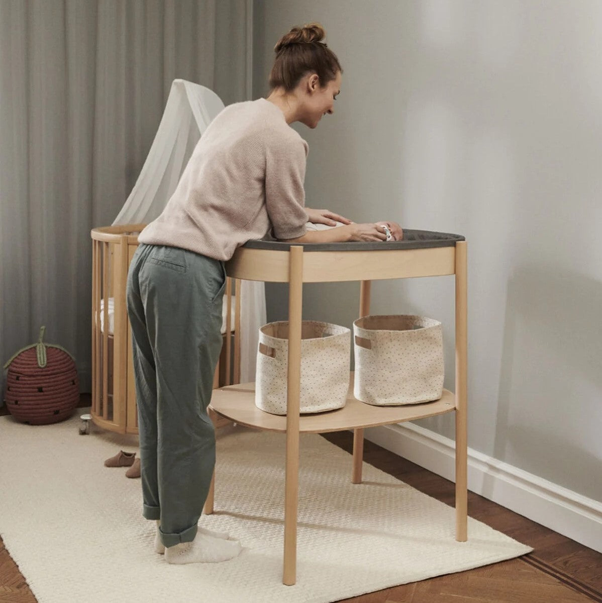 Sleepi change table in natural