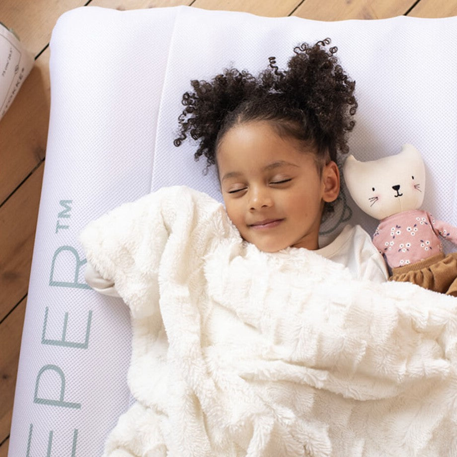 Stokke Jetkids CloudSleeper White | Travel Mattress | Dimples | White