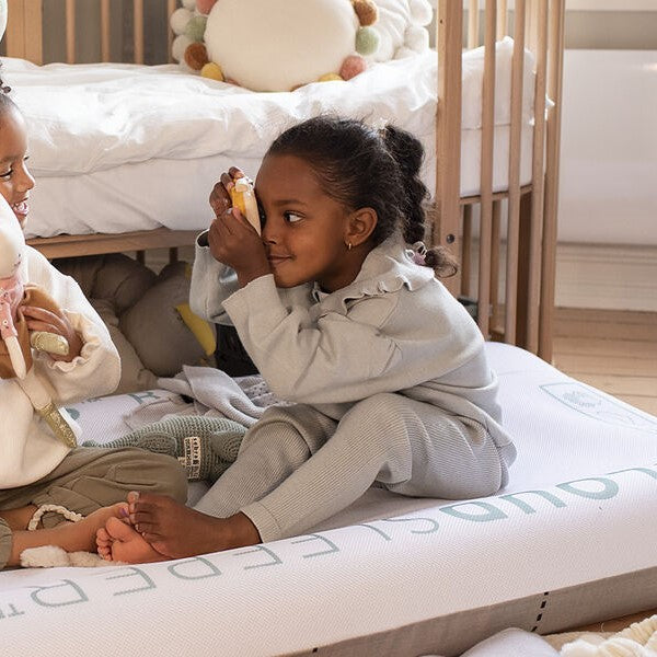 JetKids CloudSleeper シングルサイズ Stokke Jetkids CloudSleeper White | Travel Mattress | Dimples | White