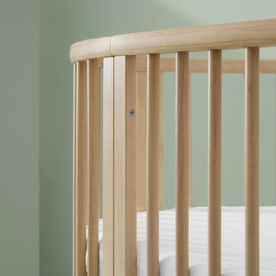 sleepi bed v3 in natural  clsoe up of wood