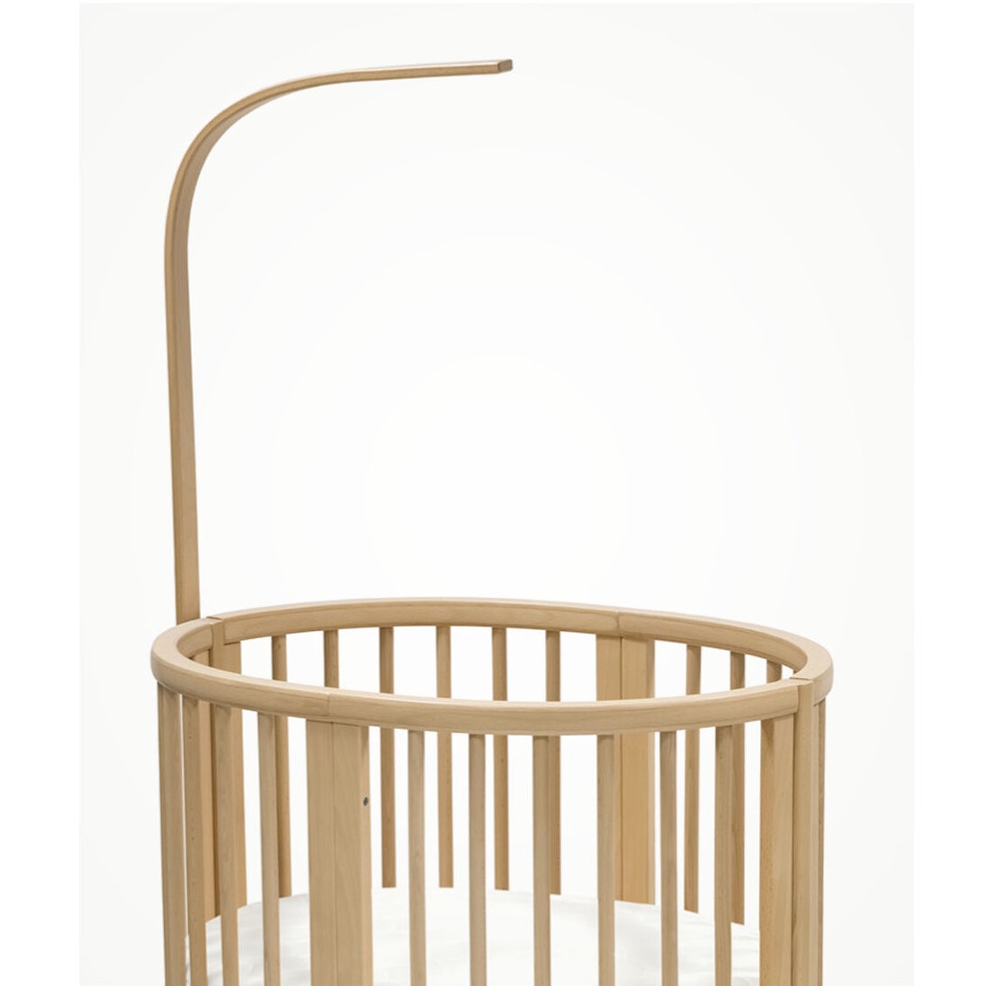 sleepi Drape Rod V3 natural attached on cot