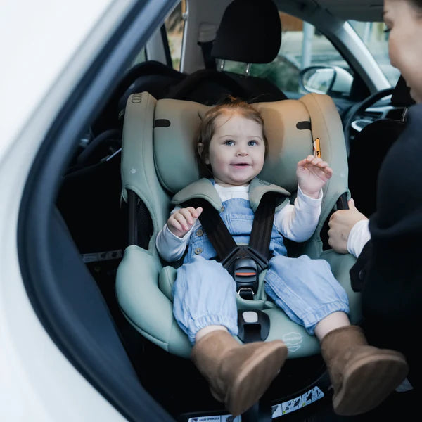 Axkid Spinkid 2 Rotating Carseat