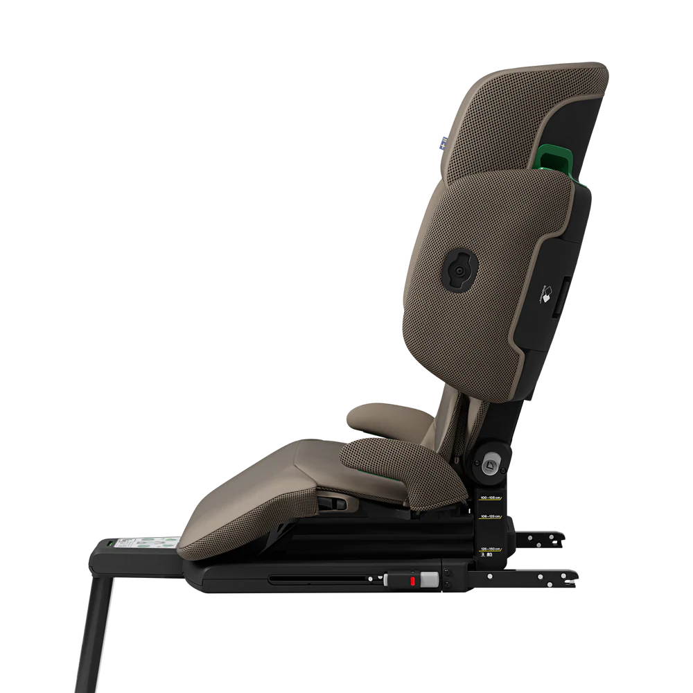 Axkid Up Booster Seat