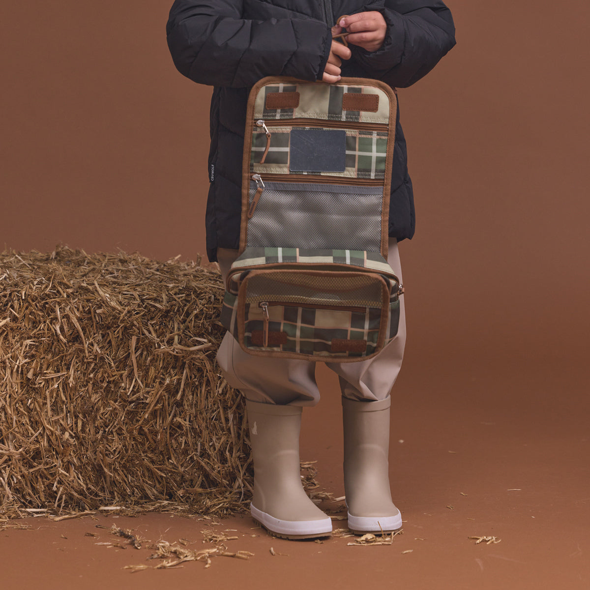 Hanging Toiletry Bag Field Plaid - Crywolf