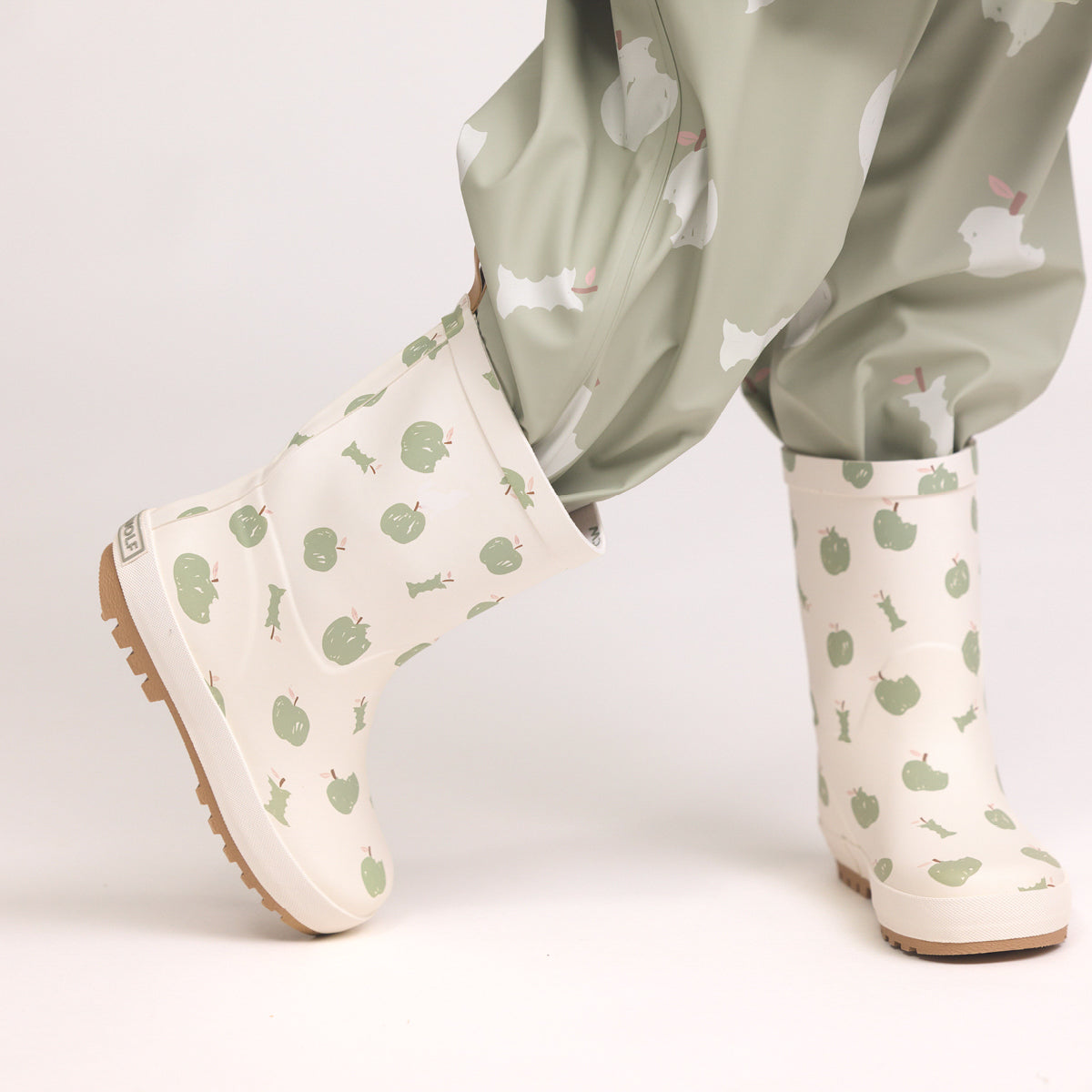 Rain Boots 21 Apple Grove - Crywolf
