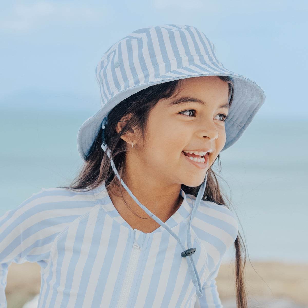 S / Sky Blue Stripe Reversible Bucket Hat - Crywolf