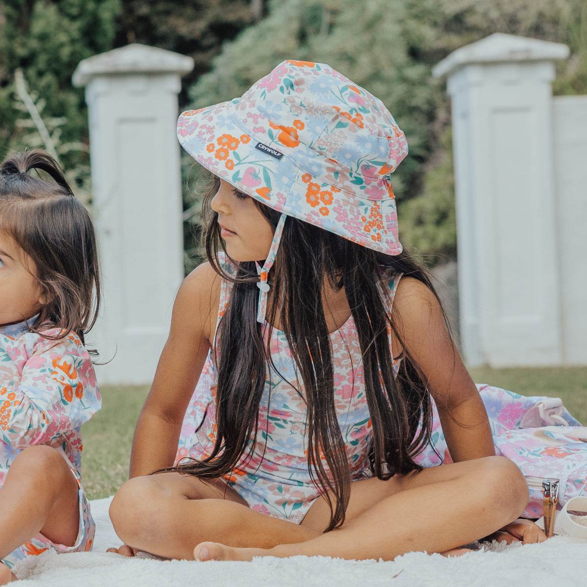 L / Berry Garden Swim Bucket Hat - Crywolf