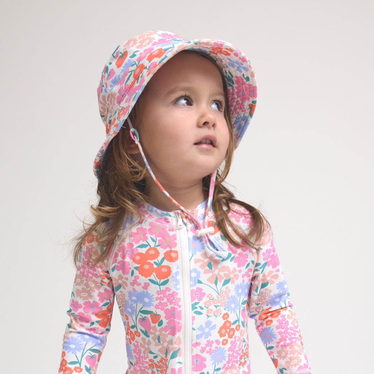 L / Berry Garden Swim Bucket Hat - Crywolf