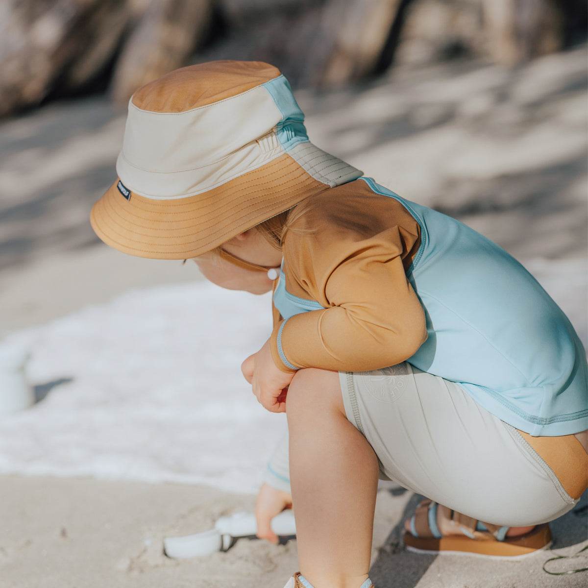 S / Ocean Colourblock Swim Bucket Hat - Crywolf