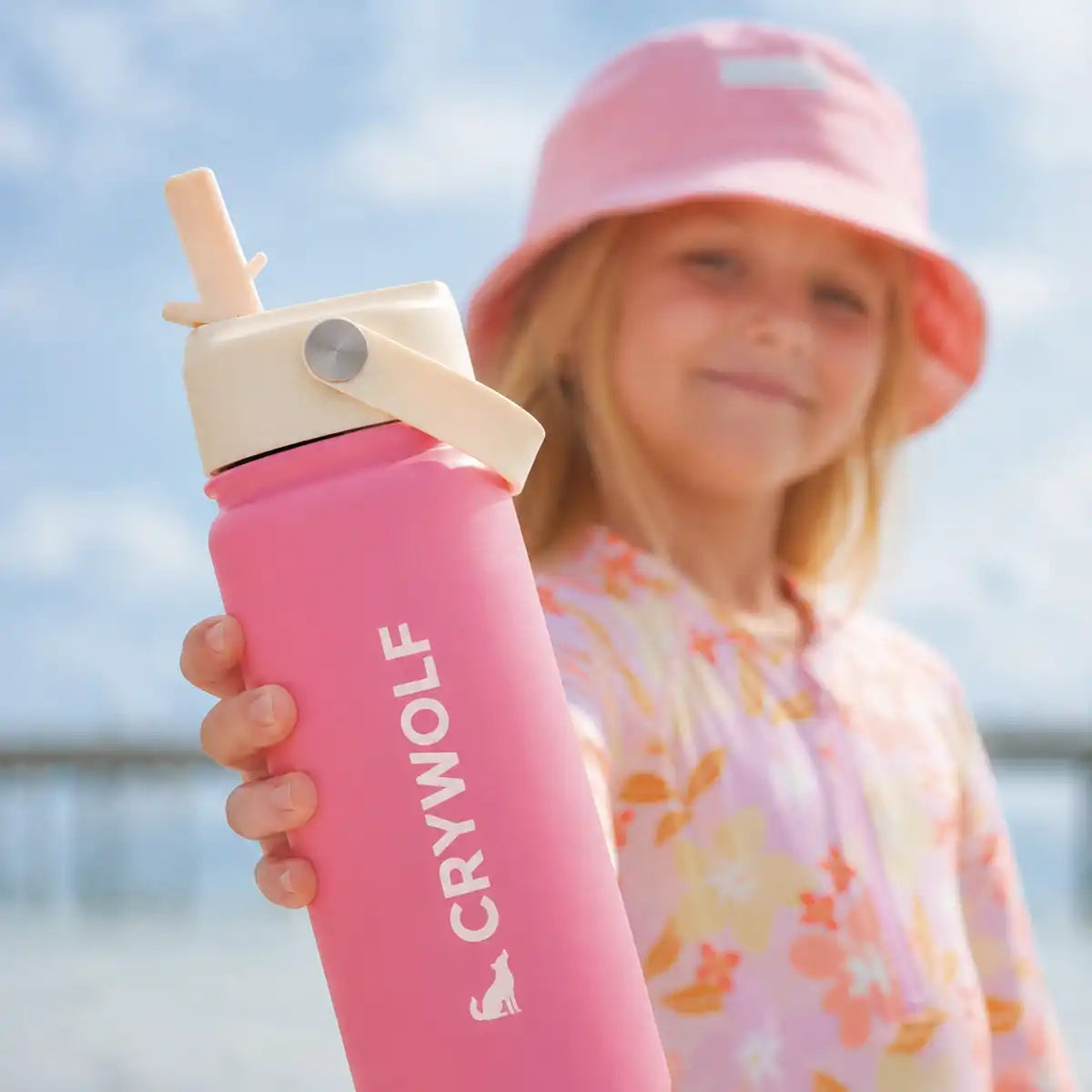 Drink Bottle 545ml Hibiscus - Crywolf