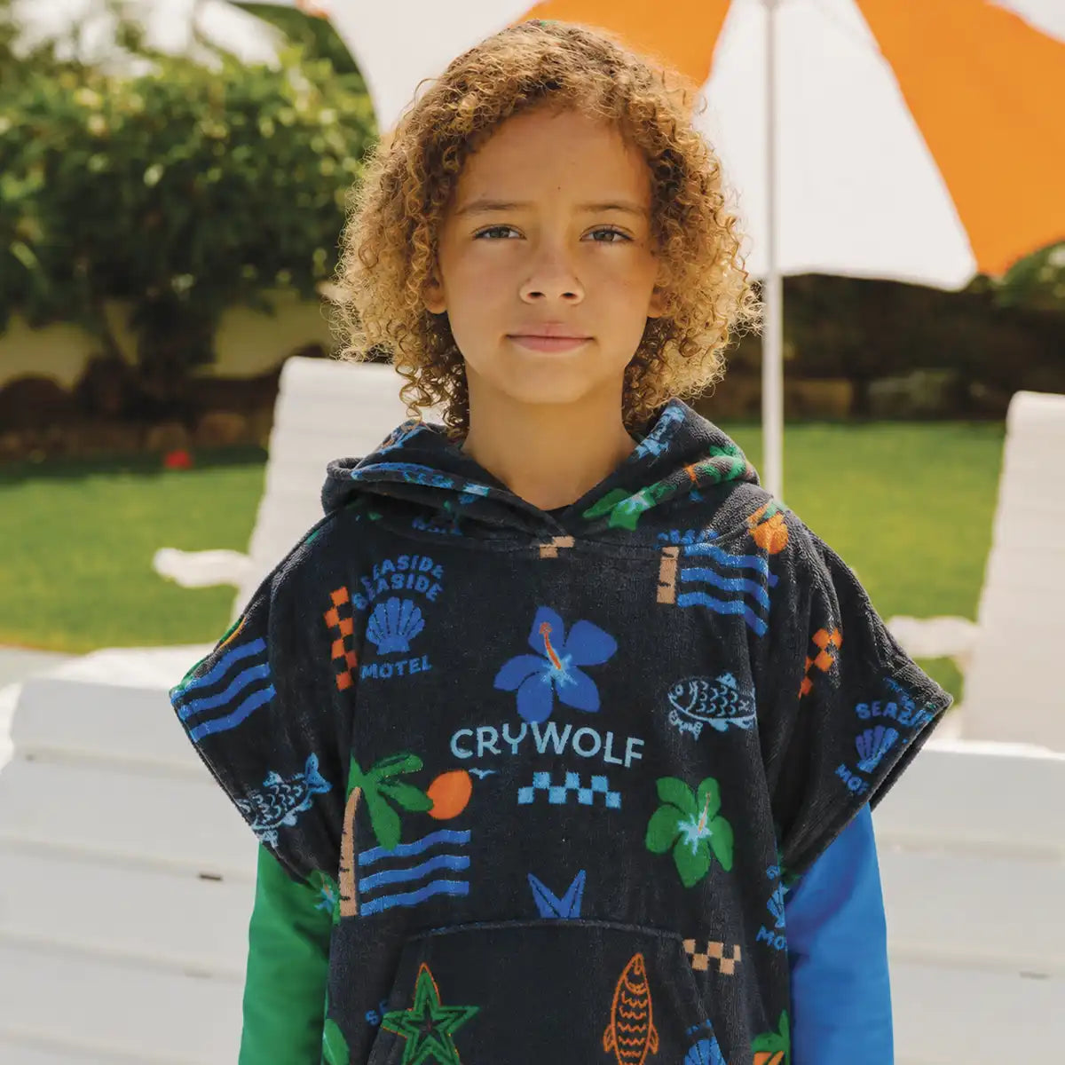 Hooded Towel S/M Seaside Motel - Crywolf