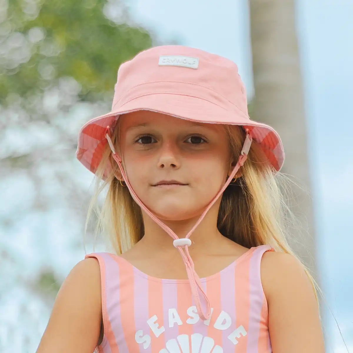 Reversible Bucket Hat M Flamingo Stripe - Crywolf
