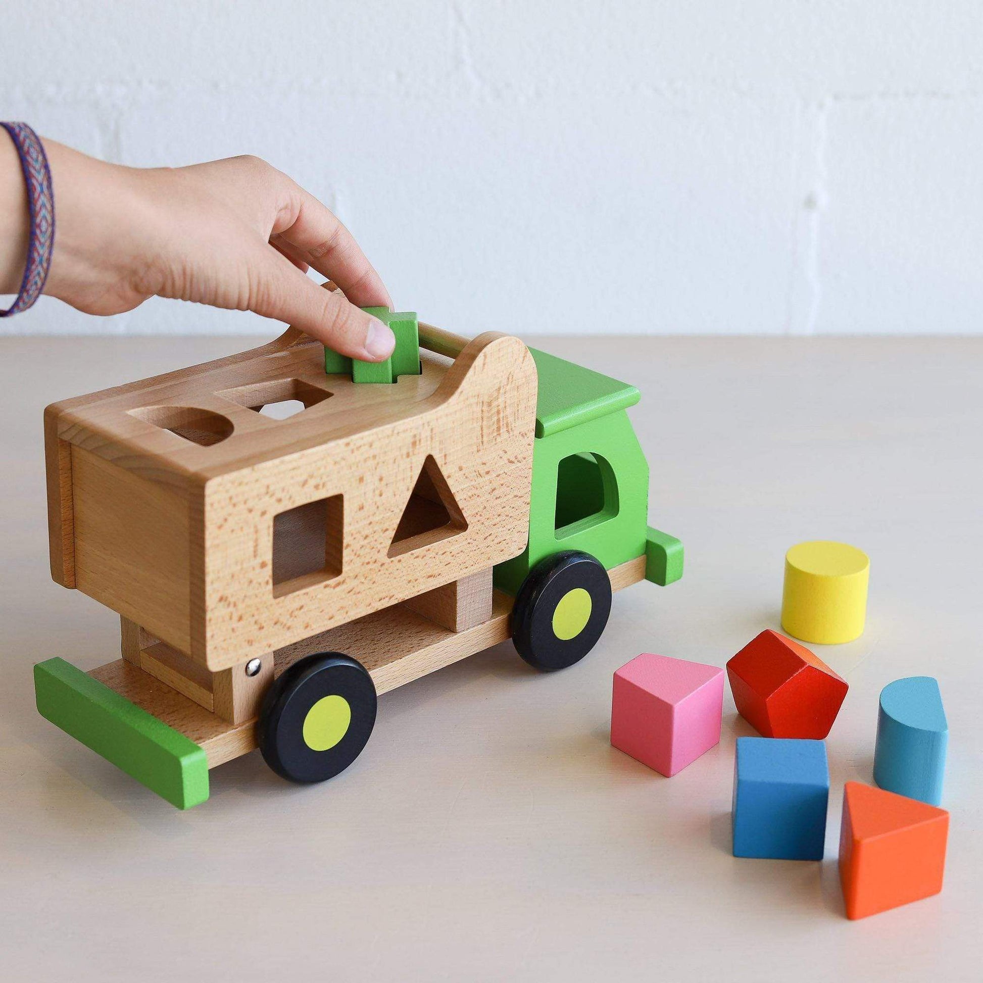 Sort'n'Tip Truck - Discoveroo