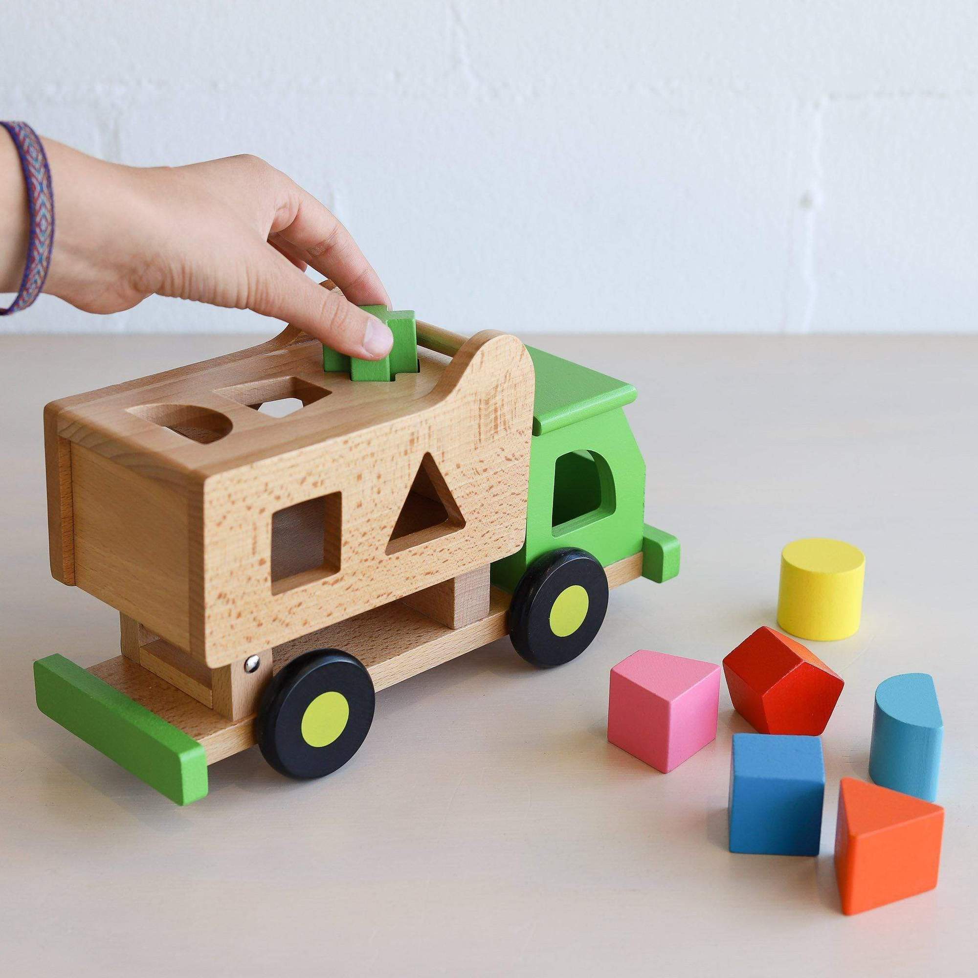 Sort'n'Tip Truck - Discoveroo