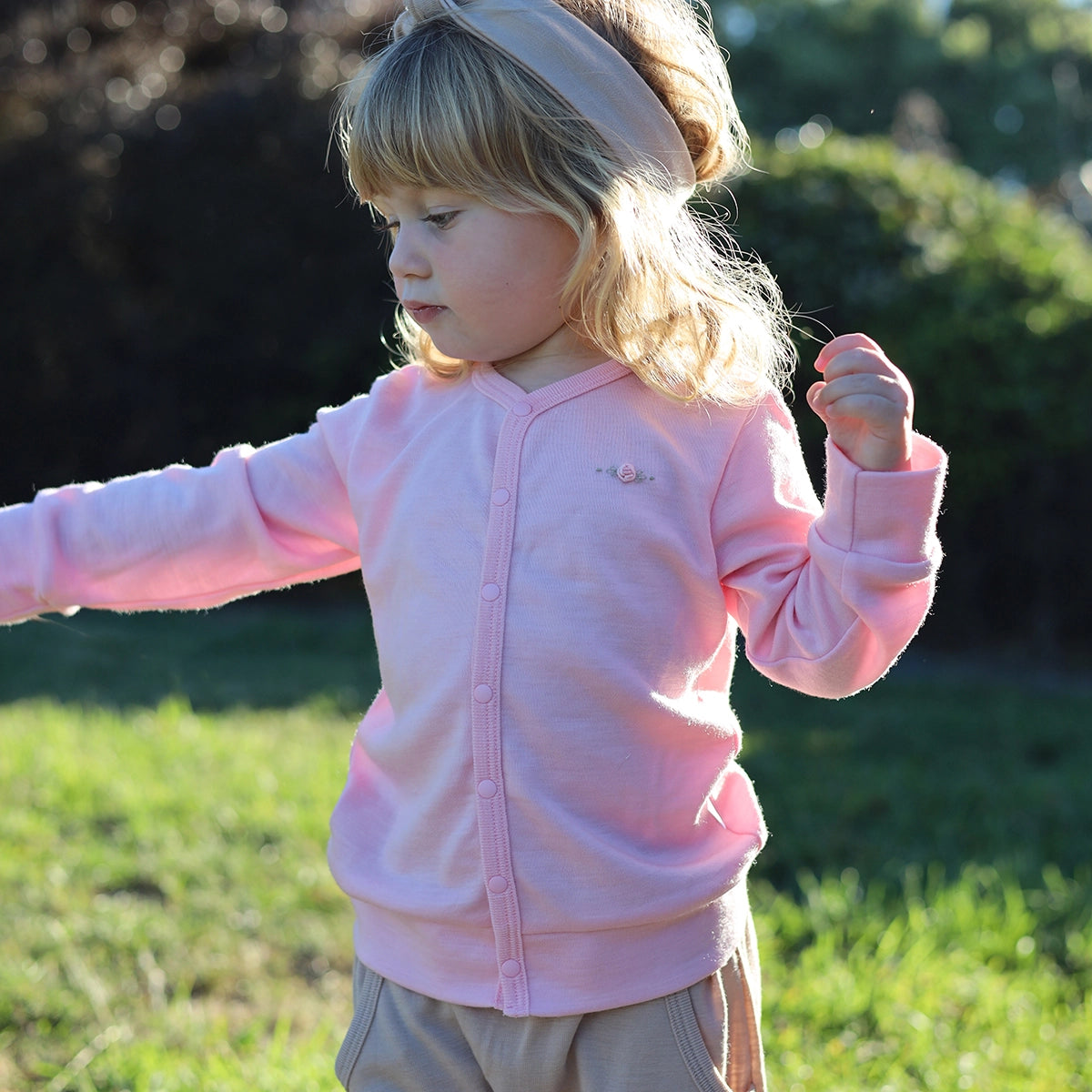 Merino 2ply Cardigan - Dimples - Dimples