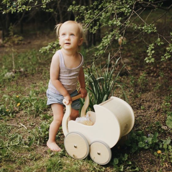 Dolls Petit Pram