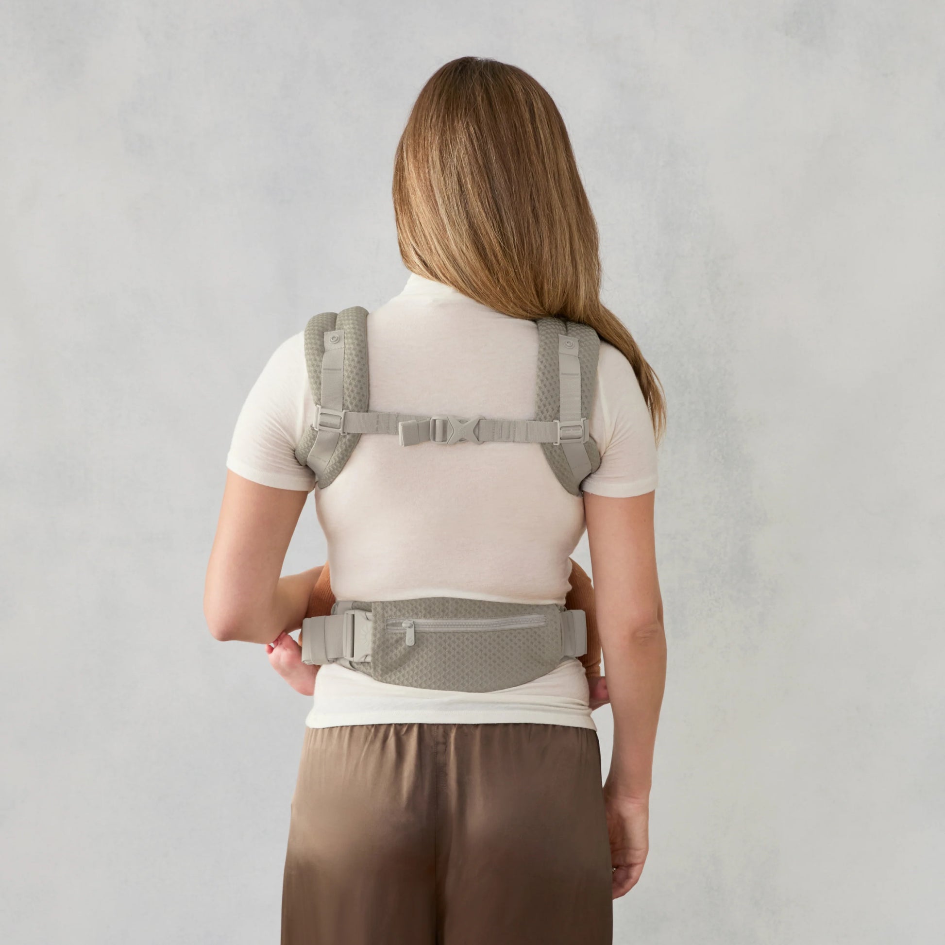 Ergobaby Omni Deluxe Mesh Carrier Soft Olive - ErgoBaby