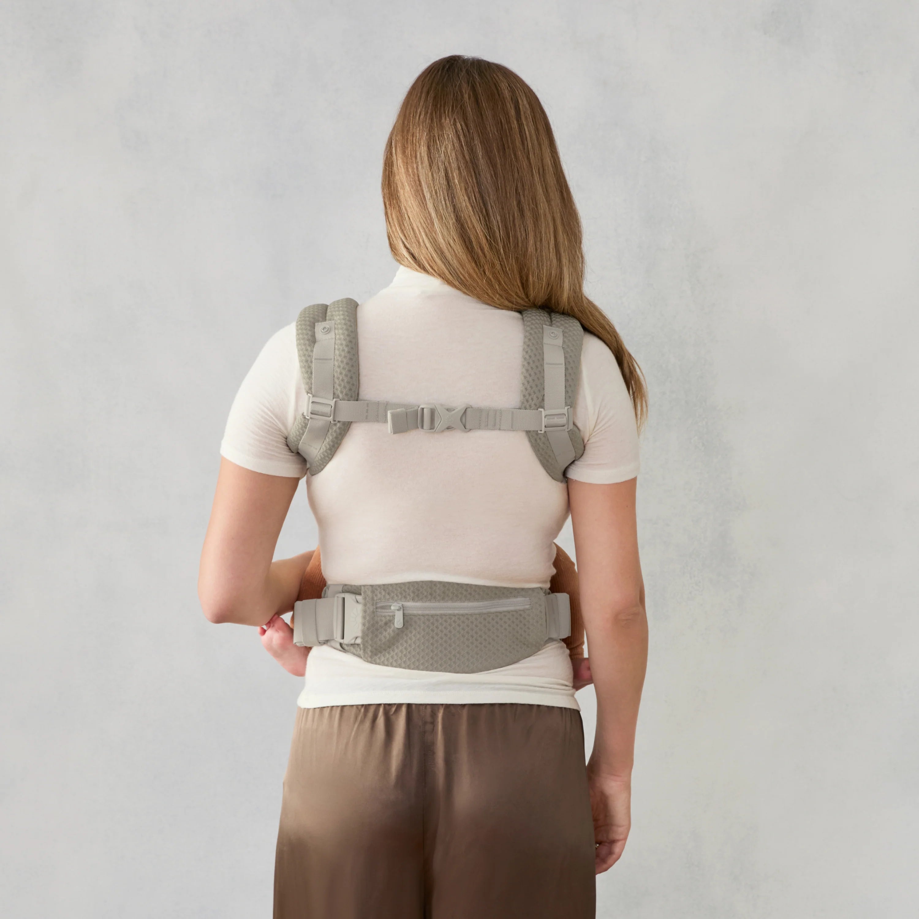 Ergobaby Omni Deluxe Mesh Carrier Soft Olive - ErgoBaby