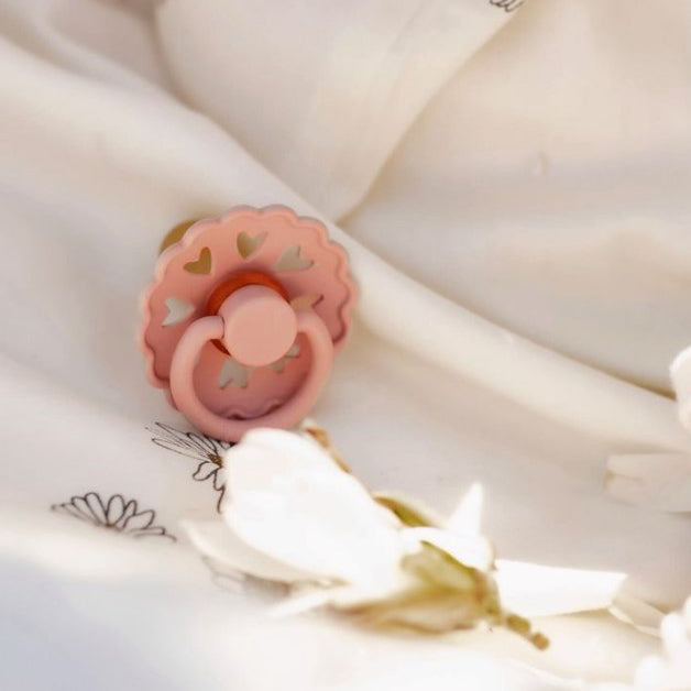 Round Latex Pacifiers 4 Pack - Frigg - Dimples