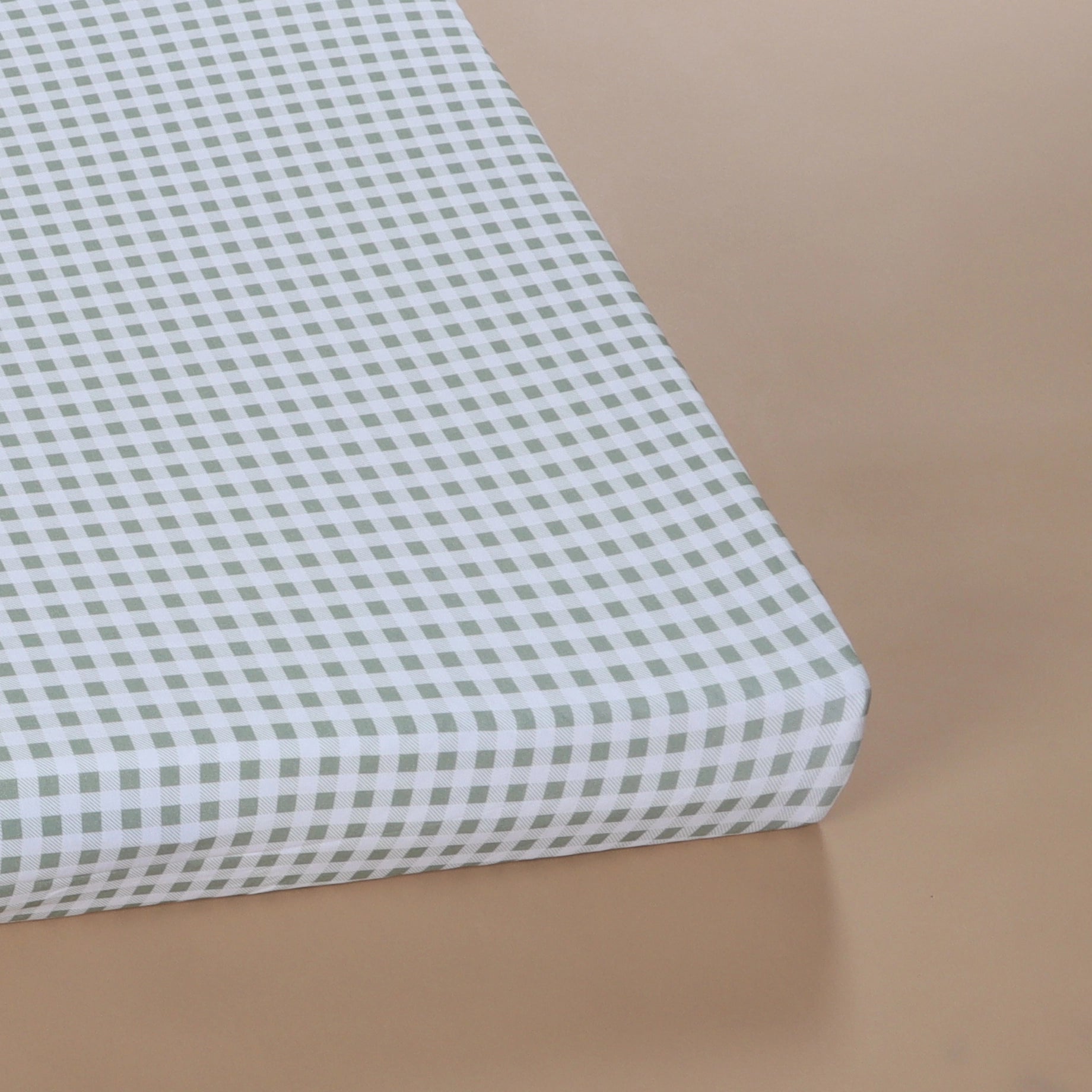 Cot Sheet Green - Little Bee by Dimples