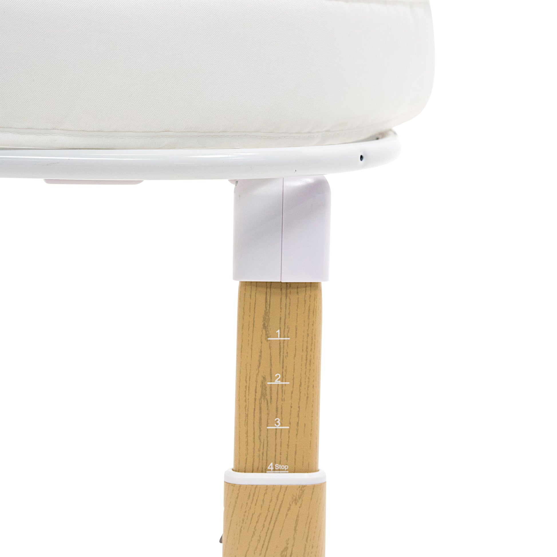 Swan Smart Bassinet White/Natural - BabyRest
