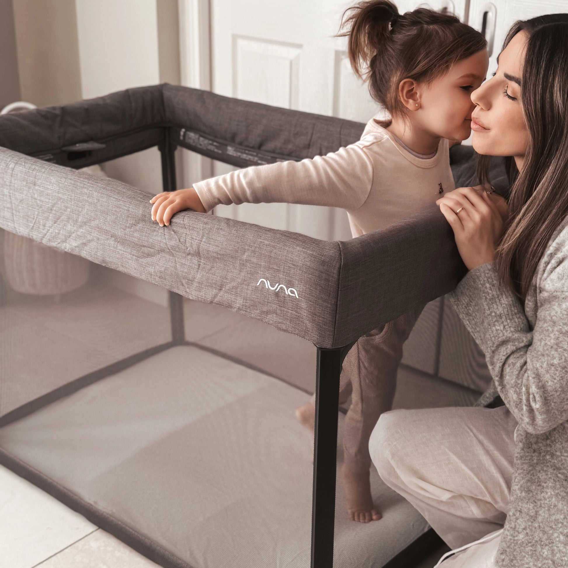 Nuna Paal Playard Travel Crib - Nuna - Dimples