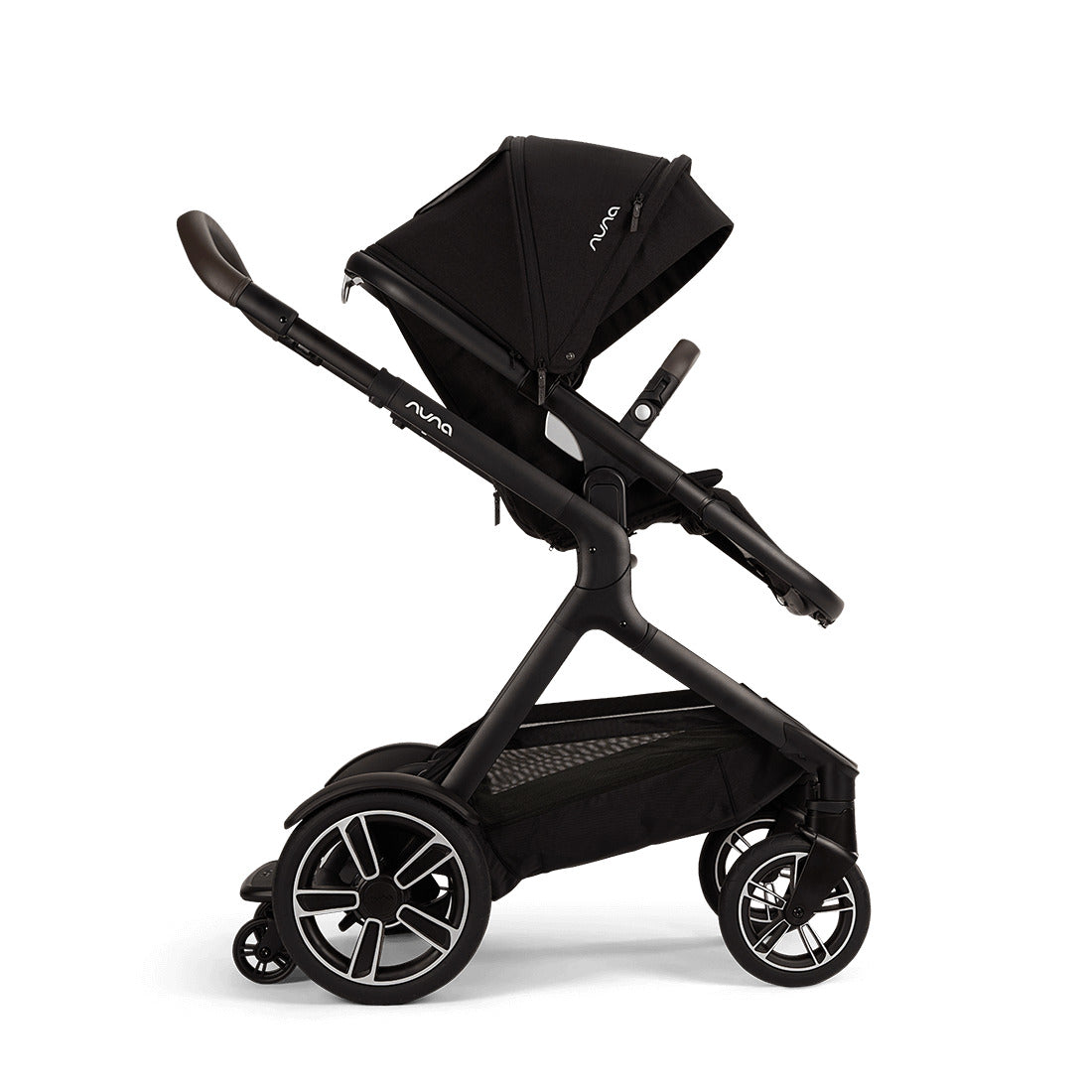 Demi Next Stroller In Caviar | Pushchair NZ | Dimples Nz | Caviar