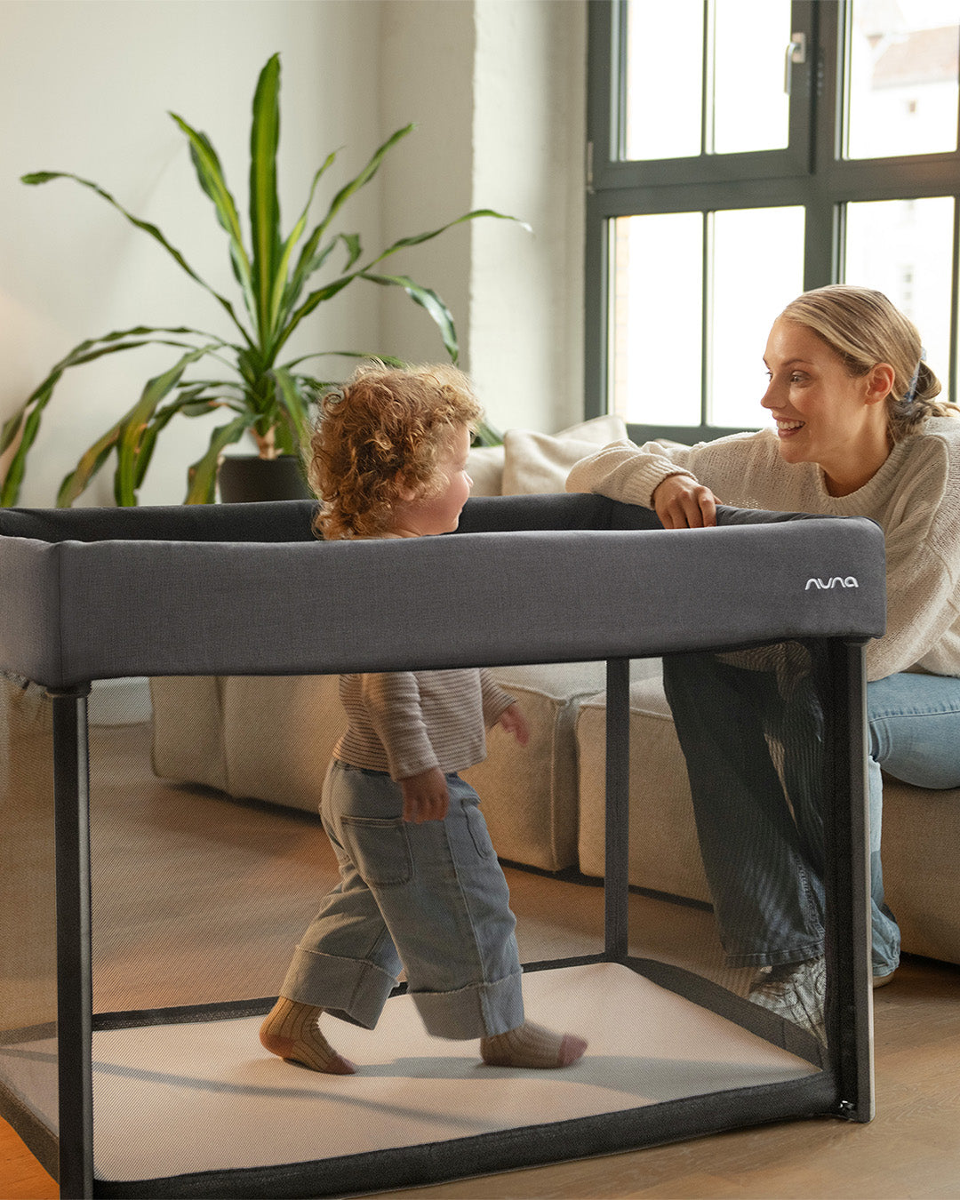 Nuna Paal Playard Travel Crib Thunder - Nuna