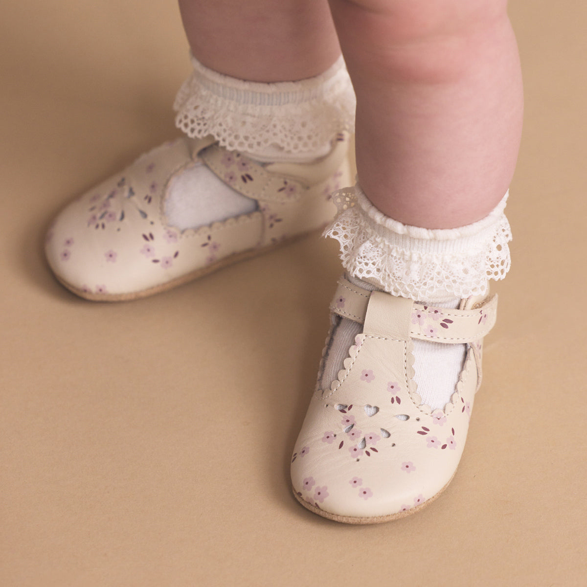 Morgan L Winter Bloom - Pretty Brave