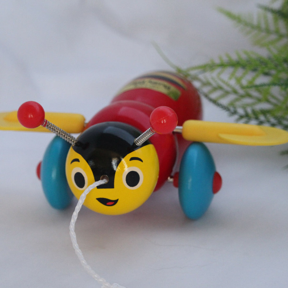 Toy Bee Buzzy Bee Wooden Pull Along for children - a Kiwi Classic Icon | Dimples