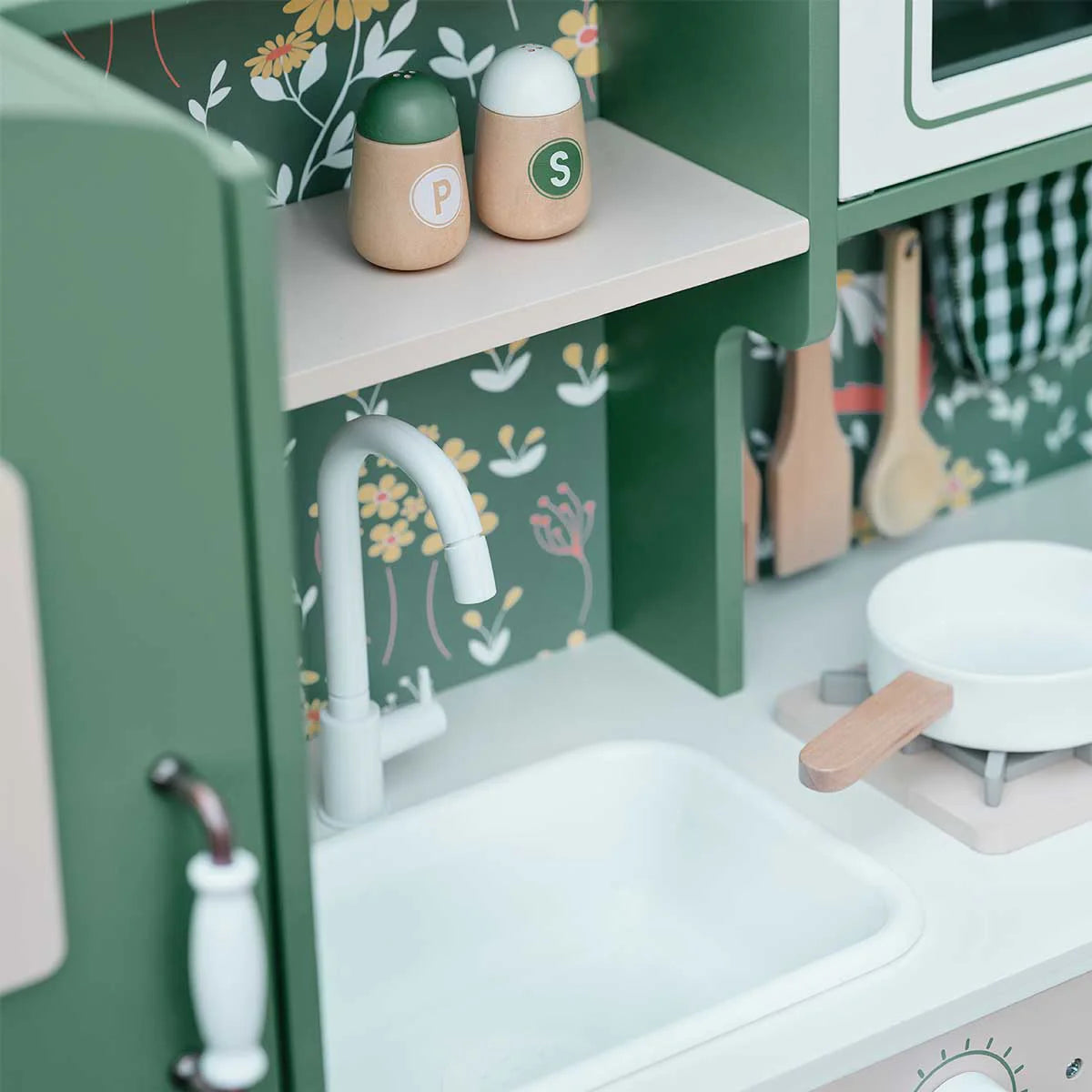 Vintage Kitchen