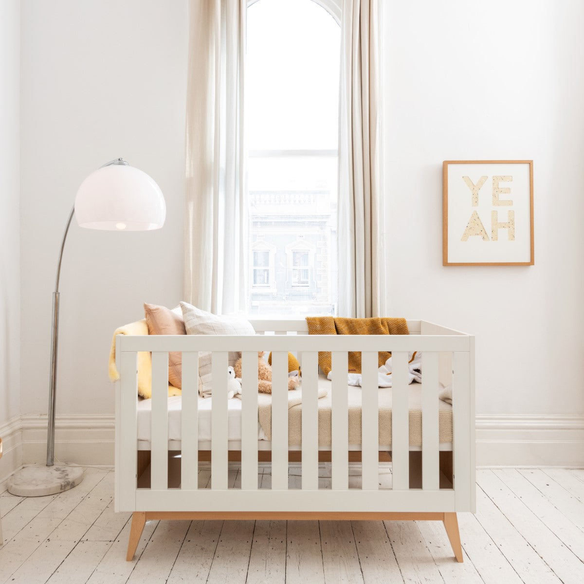 BabyRest Tommi Cot White/Natural