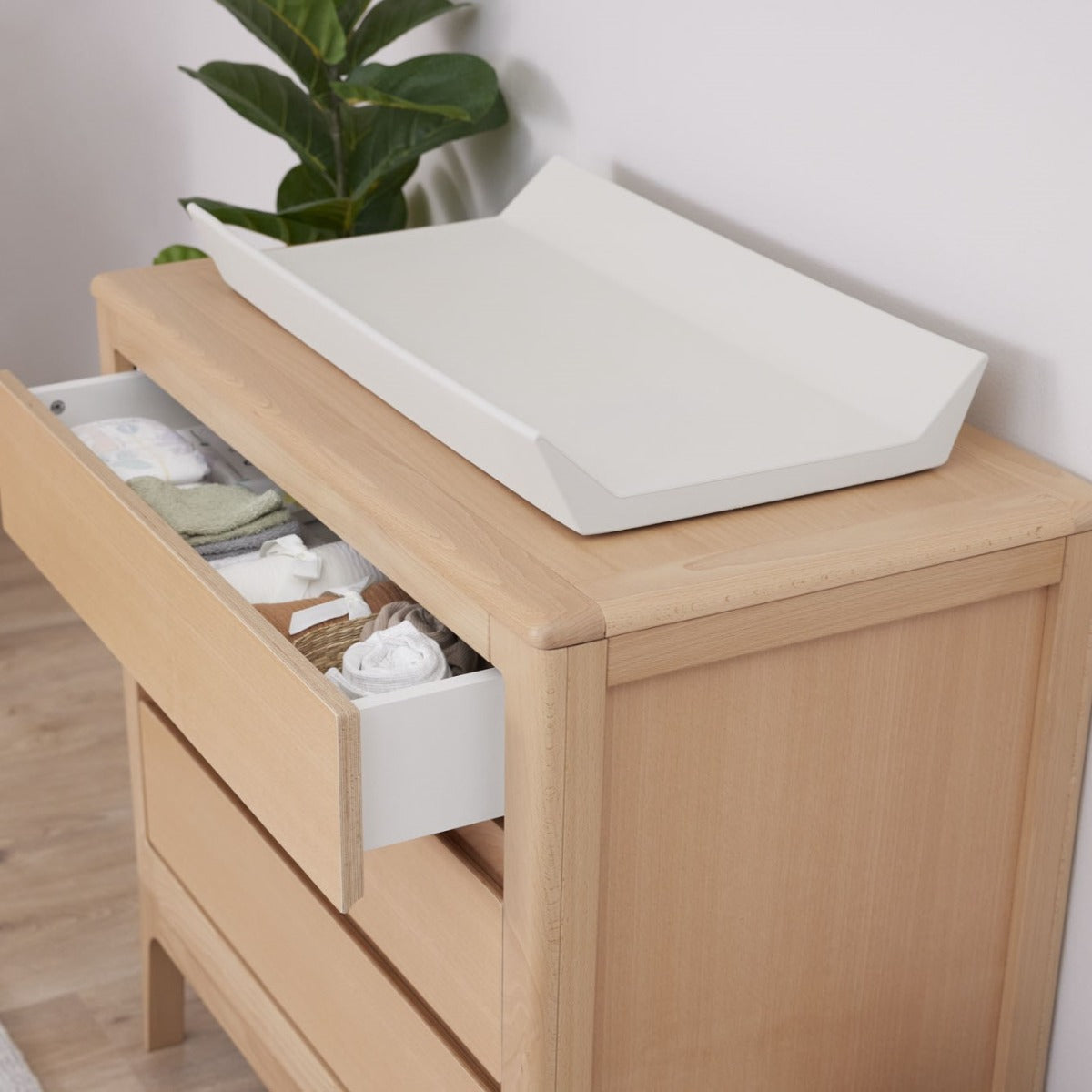 Amara Chest 3 Drawer from Baby Rest