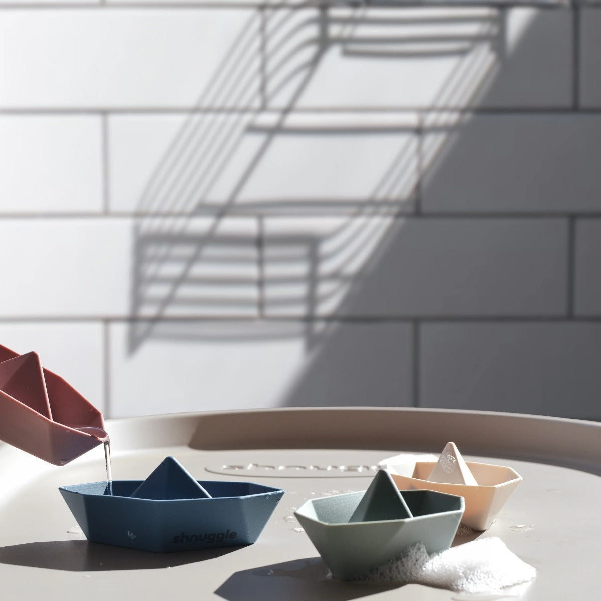 Shnuggle Stacking Boat Toy multicolour products