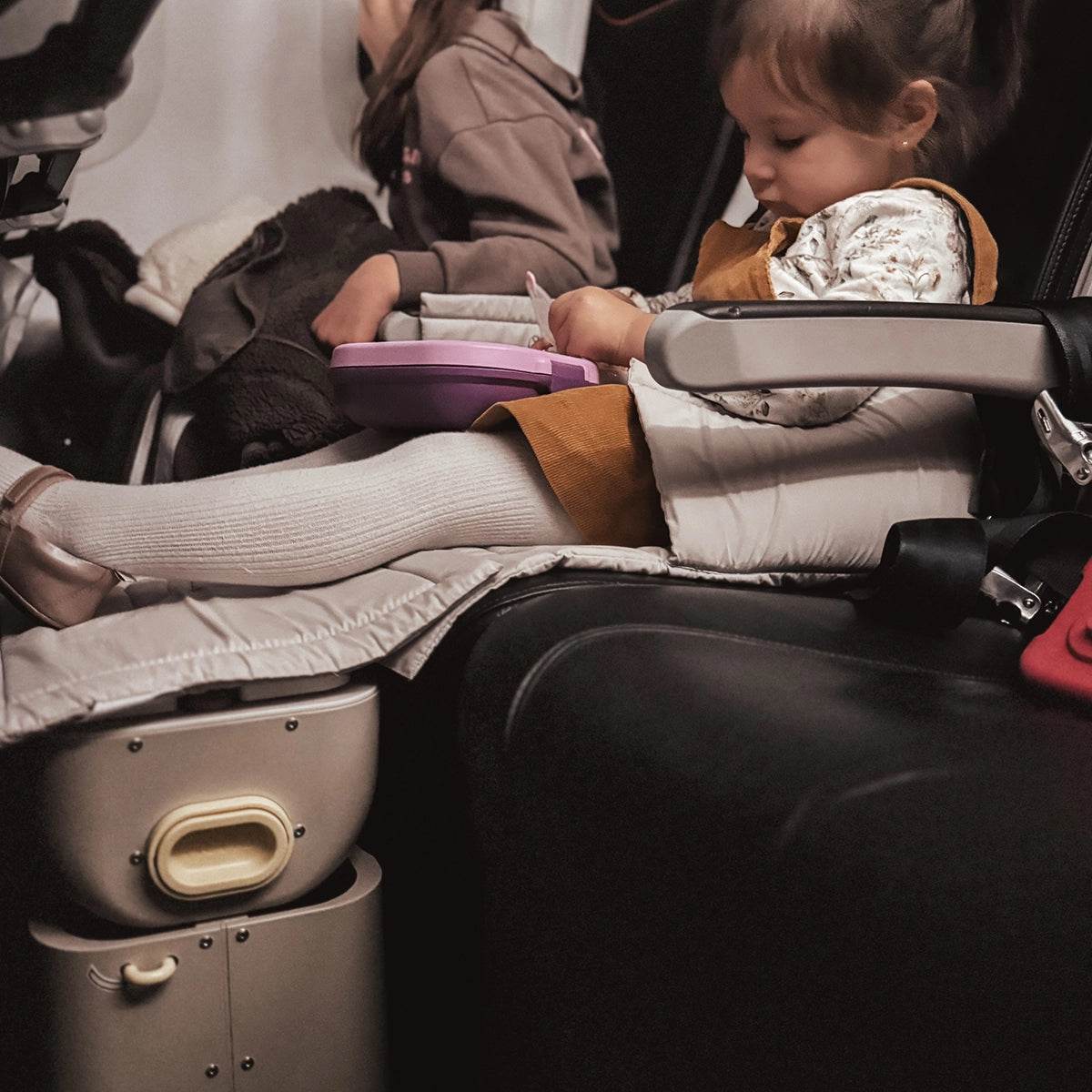 Stokke Jetkids Bedbox – Travel Suitcase - White | Dimples NZ | White Stokke Jetkids Bedbox – Travel Suitcase - White | Dimples NZ | White