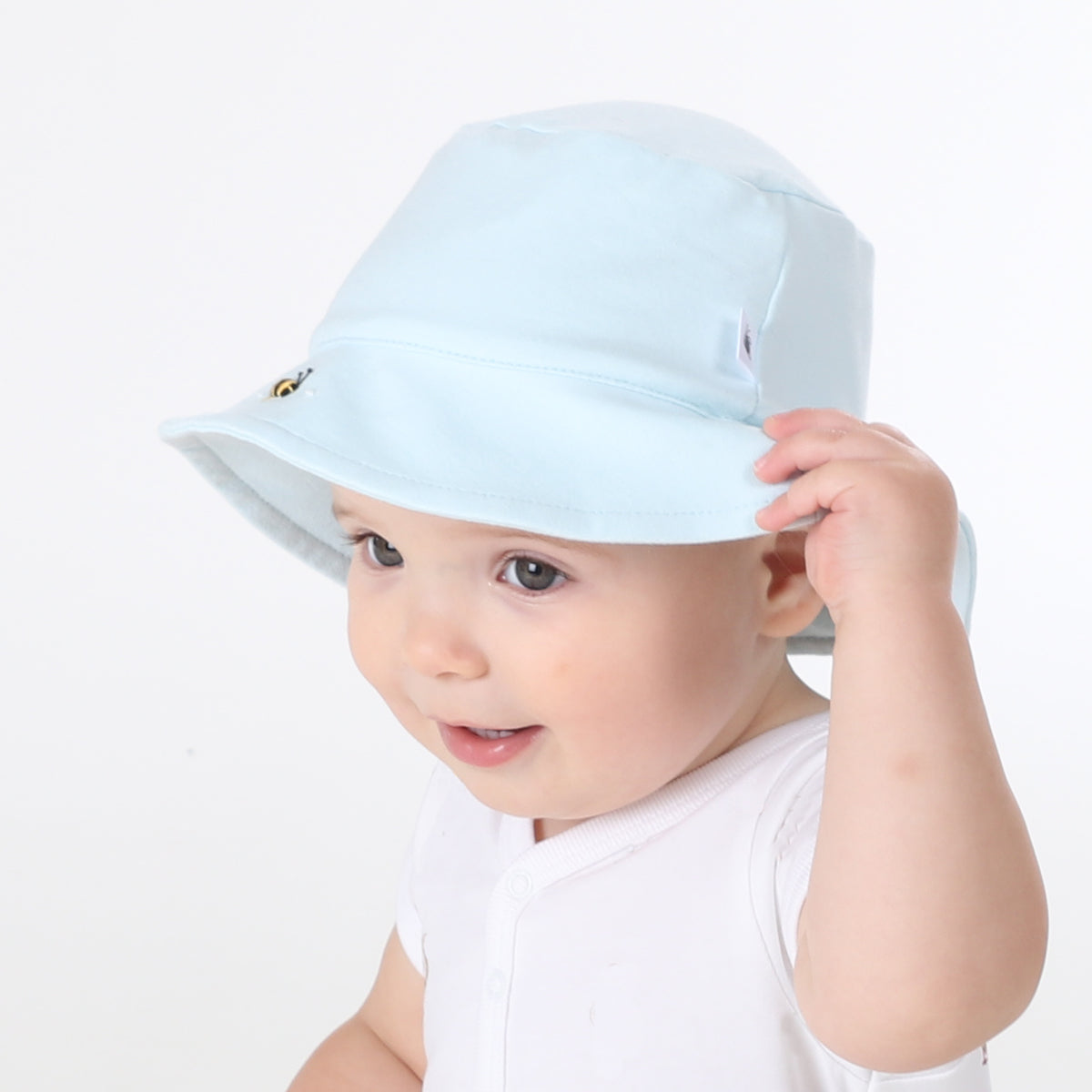 Baby sunhat in blue bee