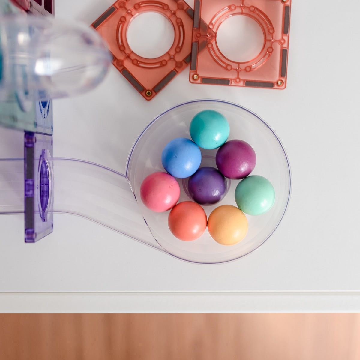 Magnetic tiles from Connetix ball run