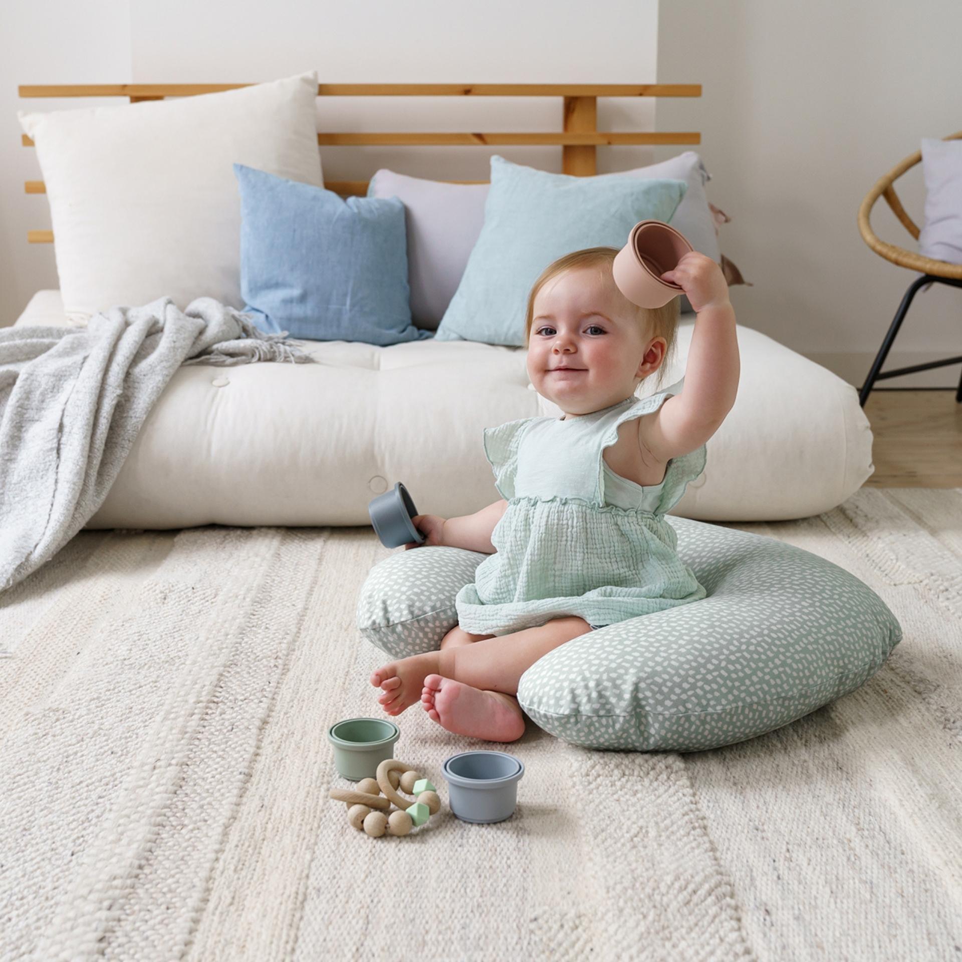 Doomoo Softy Feeding Pillow